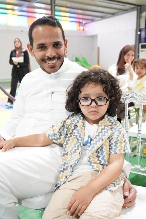 A young SIA pupil with his father on Welcoming Day